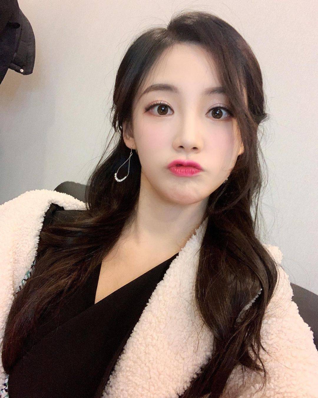 孙兴慜迷妹!韩国女主播颜值身材样样极品