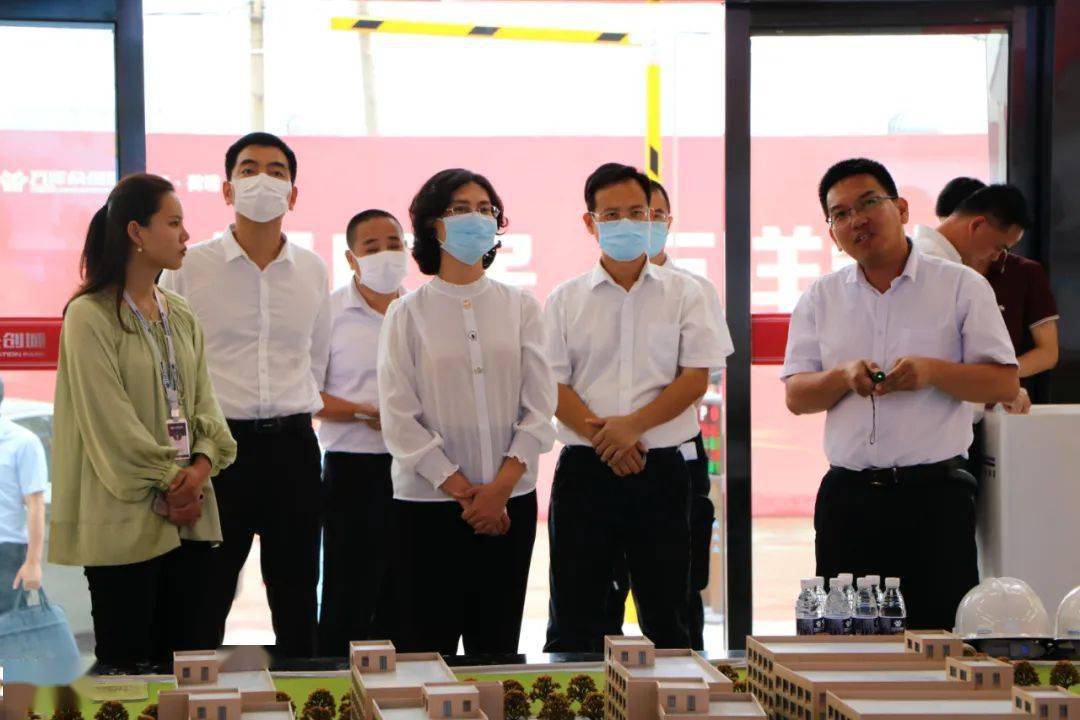 吴晓晖 坚持为民惠民 切实解决基层困难事群众烦心事 发展