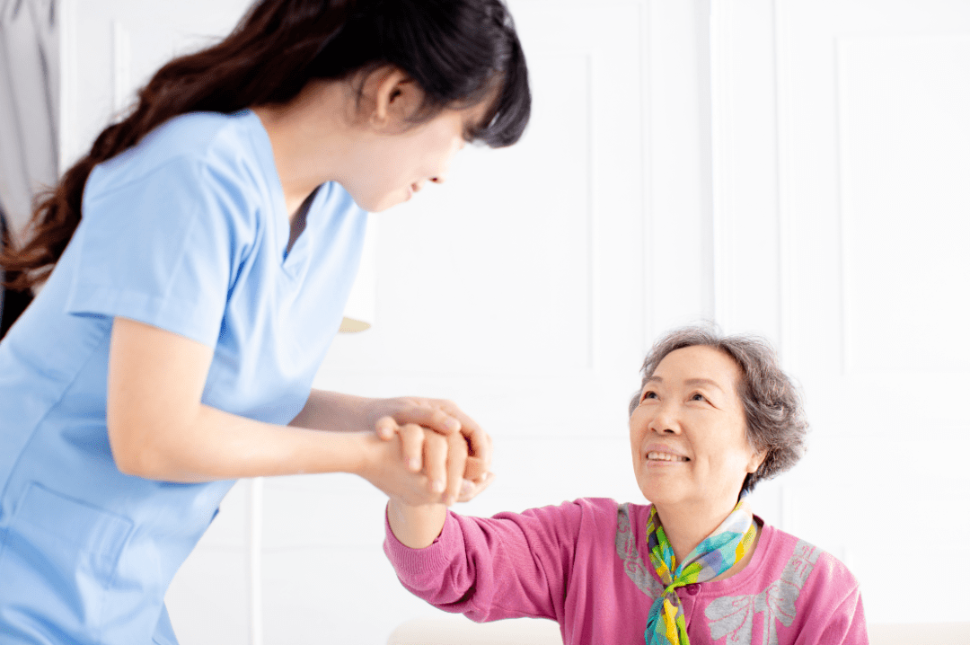 老人谁来照顾?居家养老是主流养老模式!