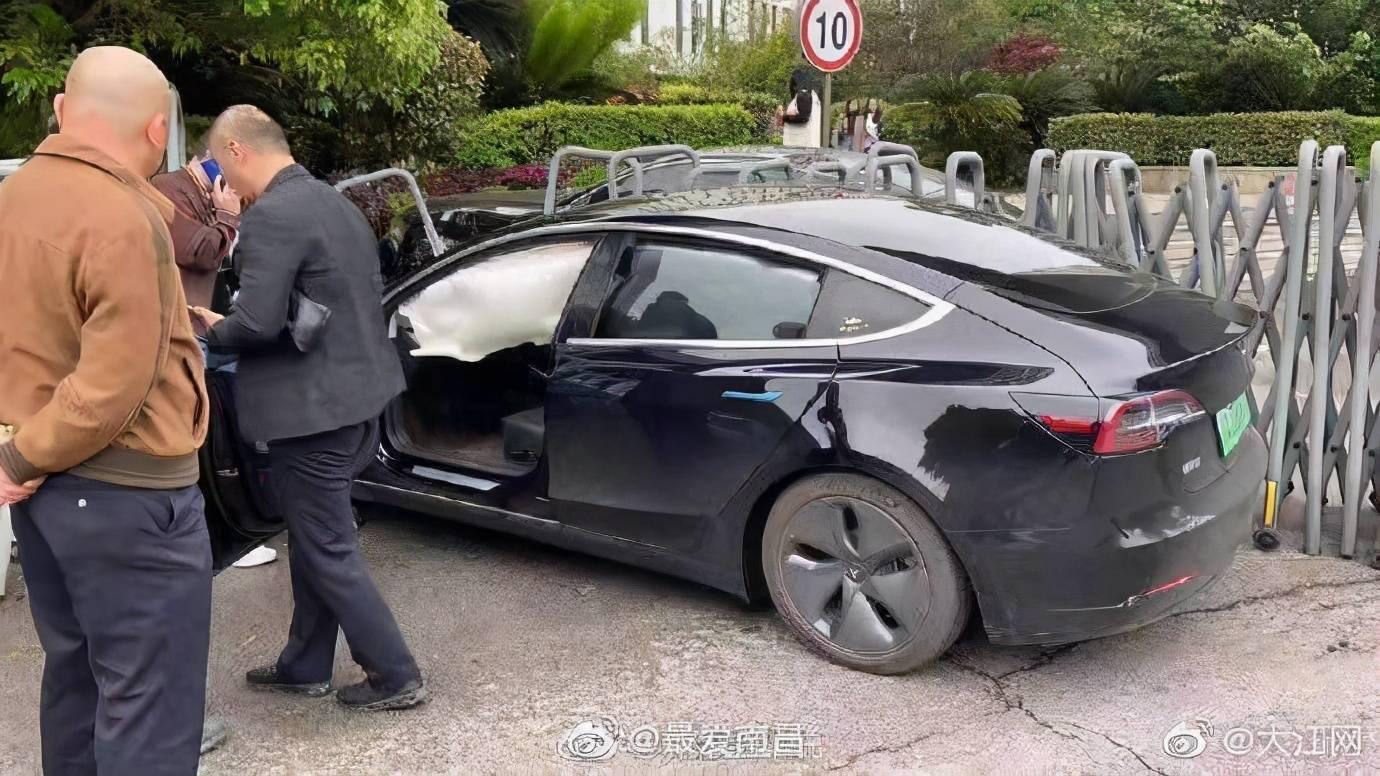 特斯拉又出事故!