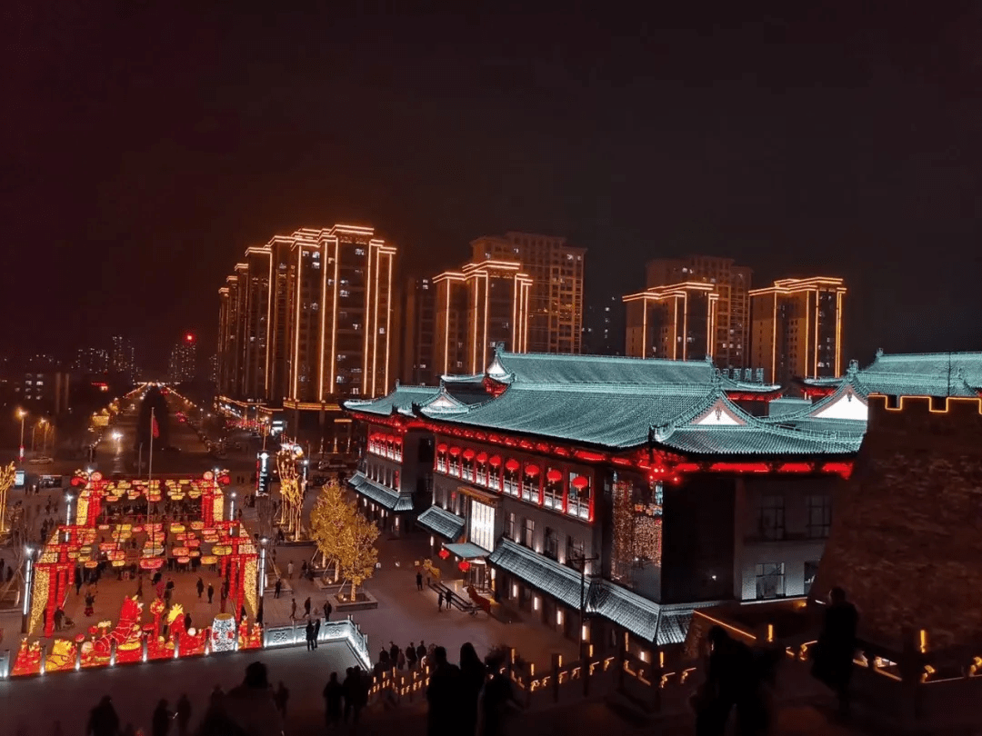 平凉一座游走在摩登和古朴之间的美丽城市