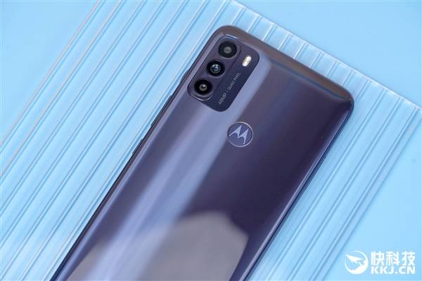 千元机运存高达11gb摩托罗拉g50图赏