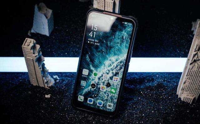 国产三防手机排行榜_搭载纯国产5G芯片,号称“最耐造”户外三防手机,全新发售