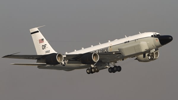 资料图片:美空军rc-135s"眼镜蛇球"战略侦察机资料图.(美空军官网)