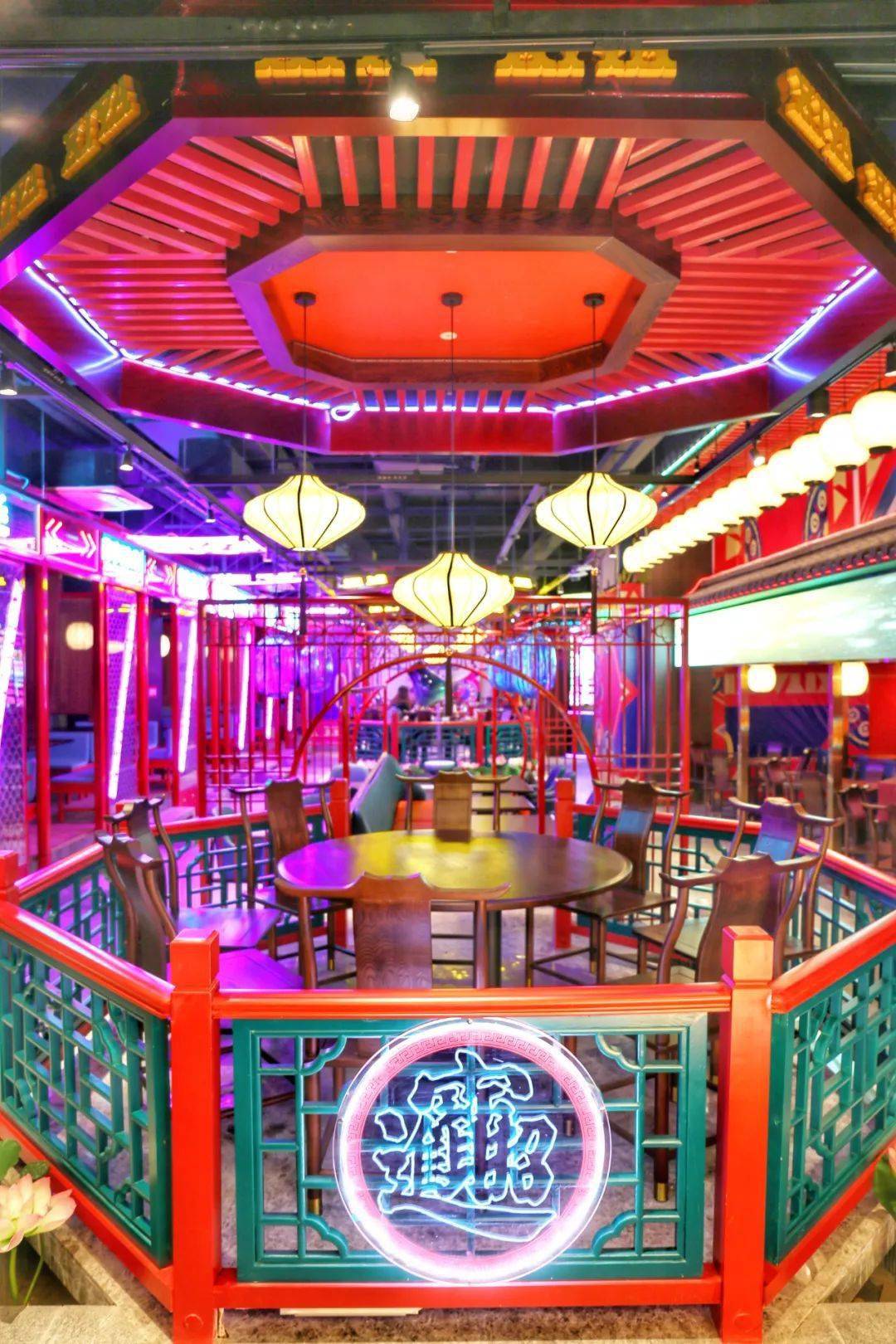 来的人都逃不过发朋友圈!_风国潮