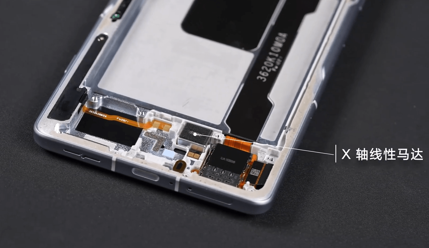 redmik40游戏增强版拆解六方碳化硼散热肩键结构亮相