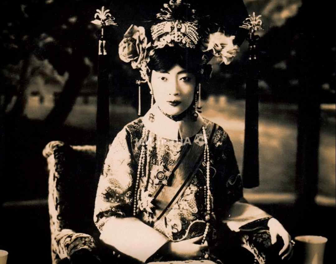 溥仪的婉容皇后二,选秀女制度人总是自私的,作为古代社会的最高阶层