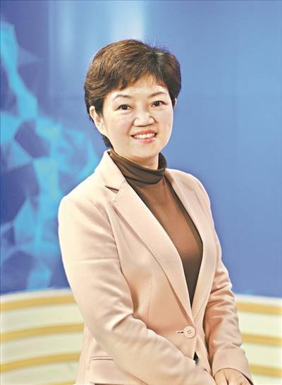 劳动创造幸福 实干成就伟业_杨春宝