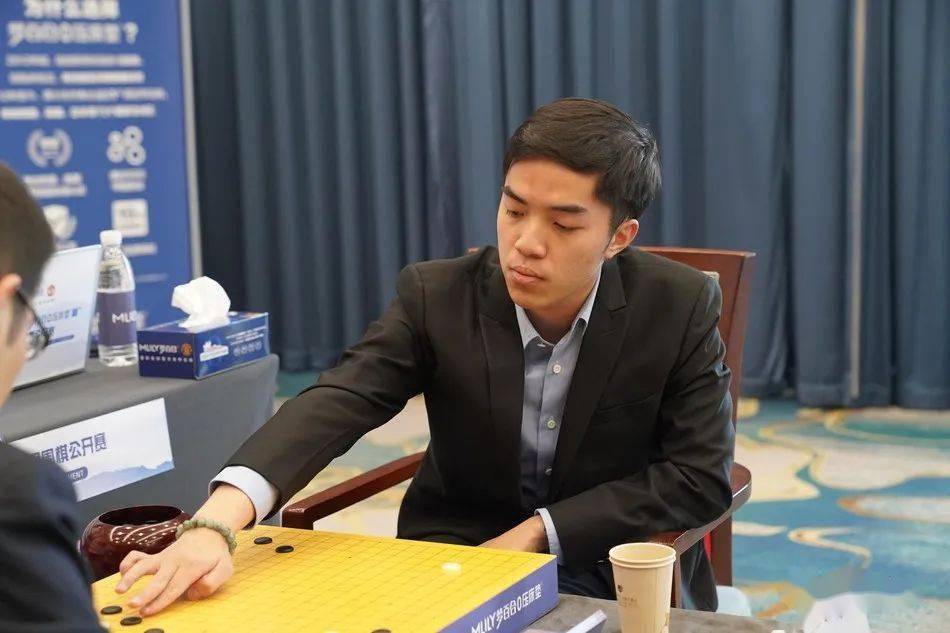 【每日佳局】梦百合杯决赛芈昱廷攻下天王山 距二度加冕仅一步之遥_谢