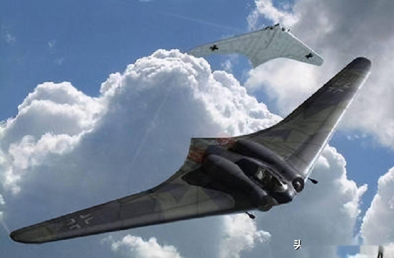 纳粹末日奇迹武器ho229自带隐身涂层b2轰炸机和它真的很像