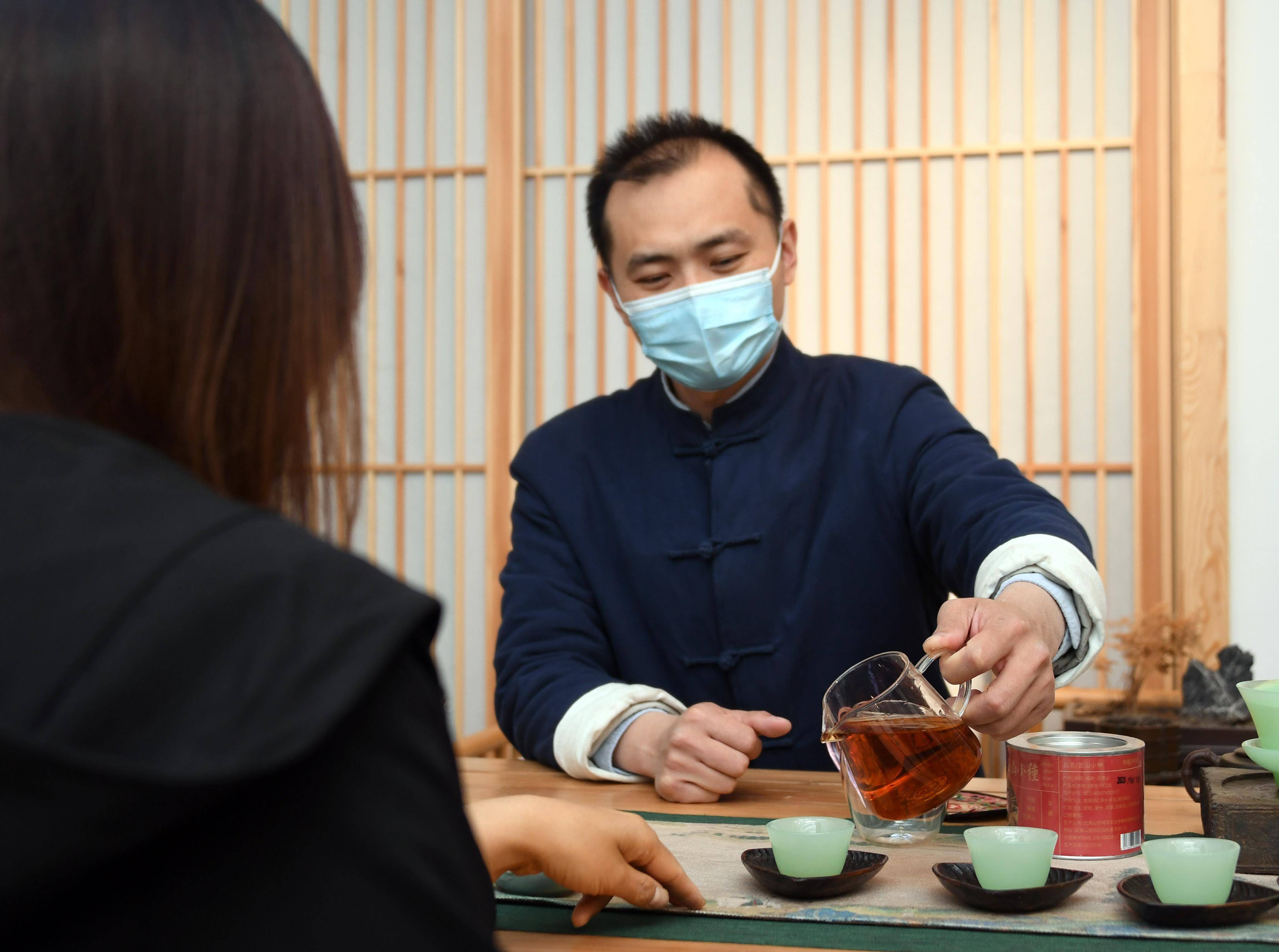 小茶馆 大门道