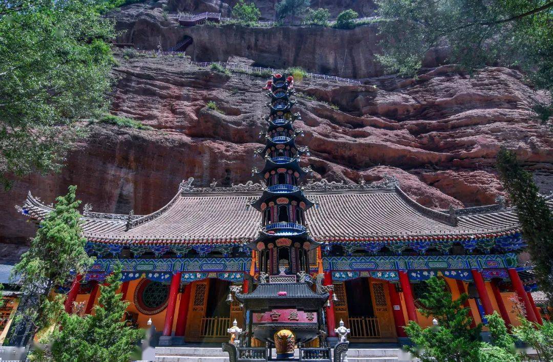 平凉文旅总工会踏春行大美庄浪云崖寺