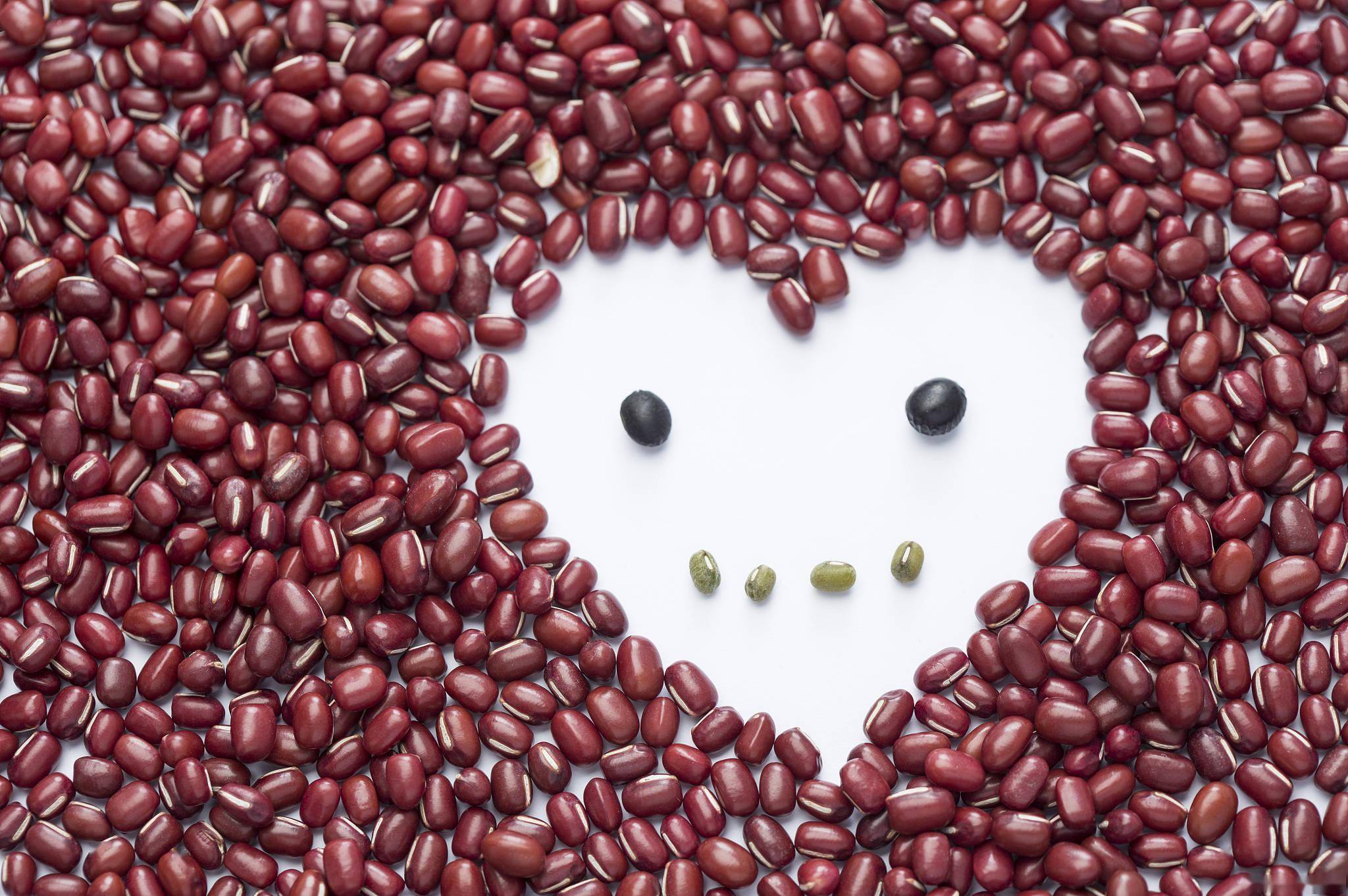 而从现在开始,大家也不难发现,各种豆子已经开始上市了,不管是煮粥