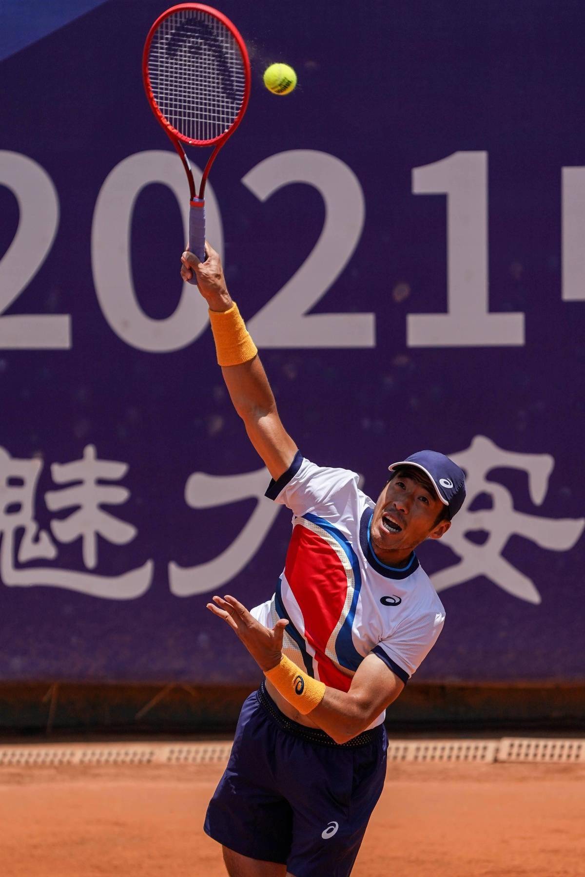 网球2021中国巡回赛安宁站布云朝克特夺得男单冠军