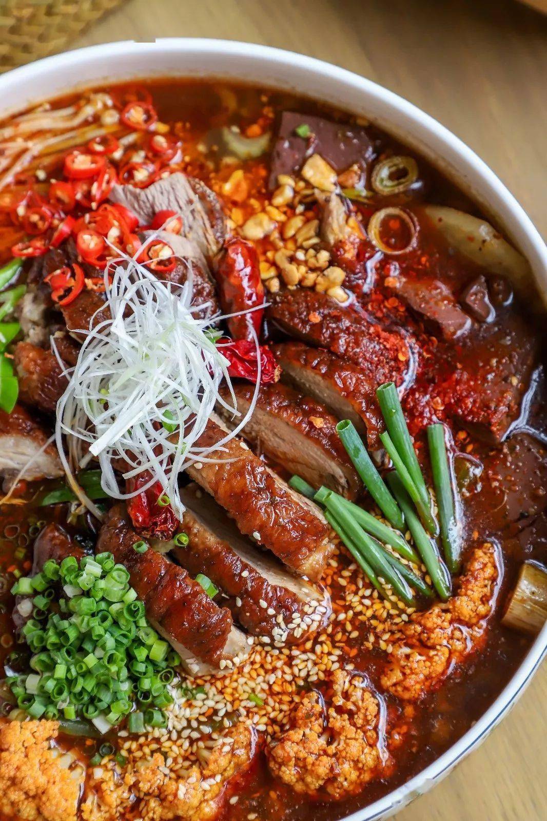 来成都不吃一顿川菜那真的是白来了宫保鸡丁,夫妻肺片,水煮牛肉鱼香