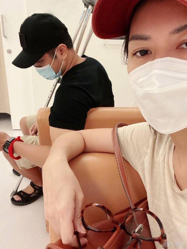 孙燕姿结婚10周年,儿子女儿齐出镜太幸福