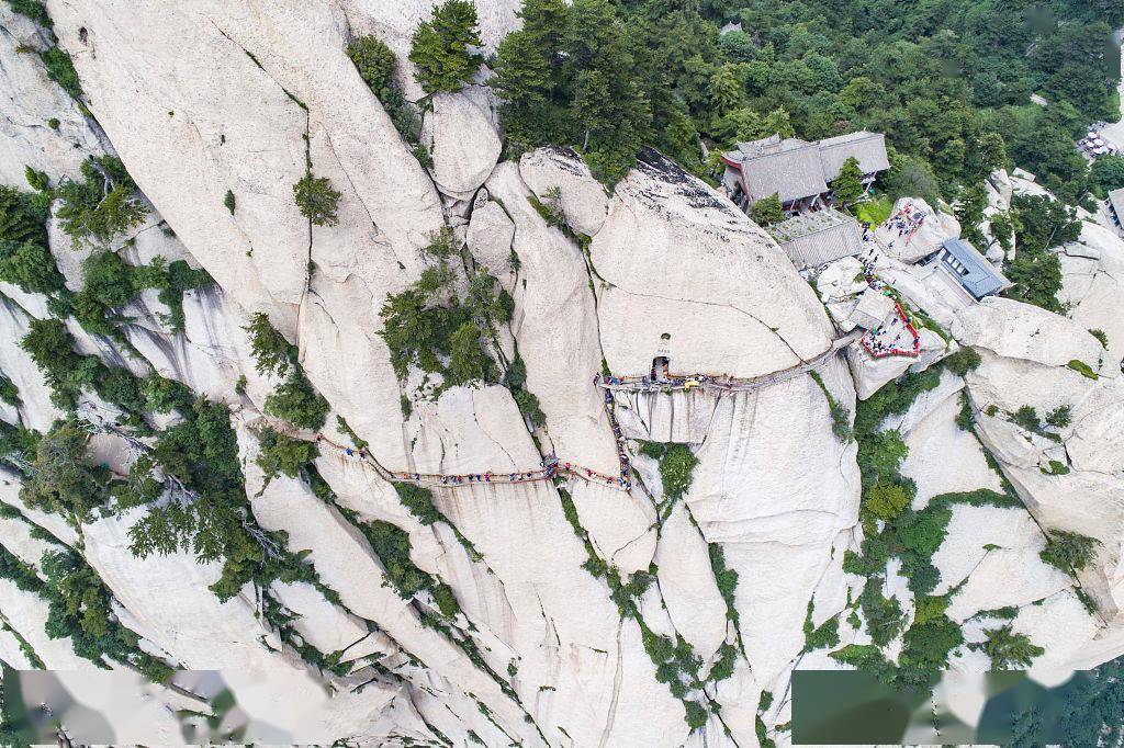 西岳华山山如利剑锋指九天