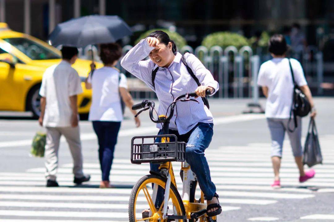 高温来袭广东人下个月起这笔钱可以领了