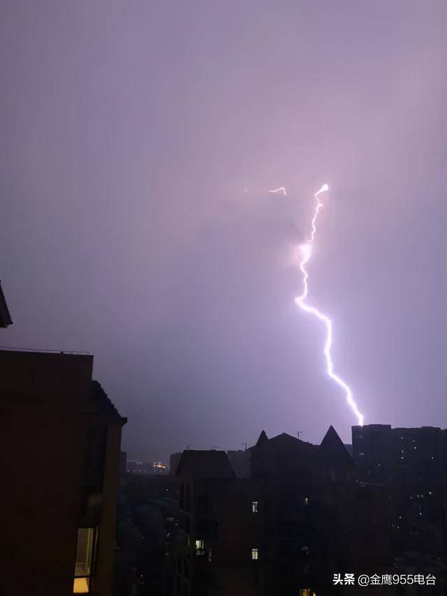 网友:当时,感觉这个雷就在我脑袋上炸开.