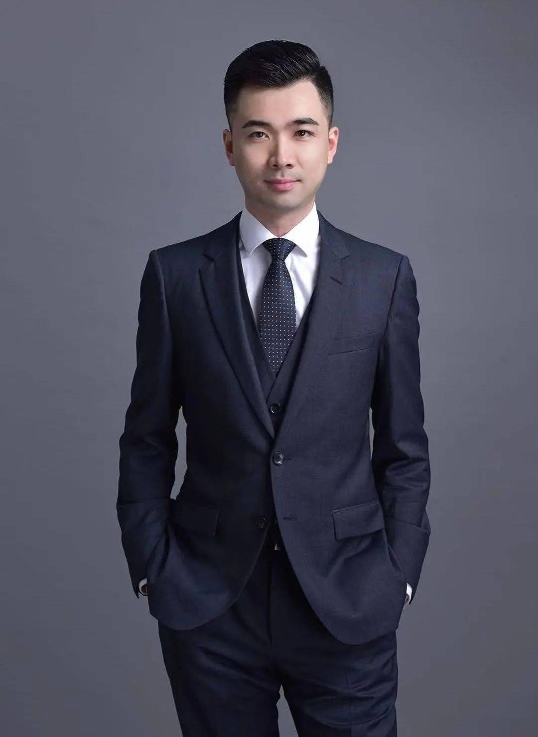 直播话题:健康减重张卓佳,陈宇鹏10:10-10:40#02直播话题:营养与健康