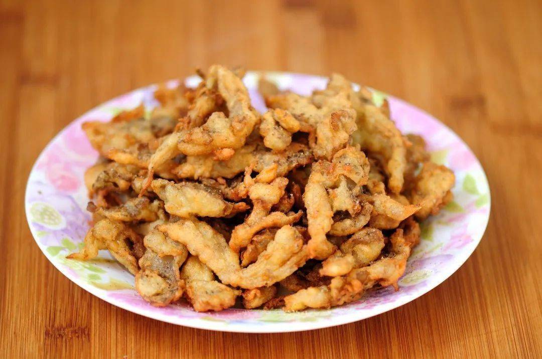 炸蘑菇牢记这一点,蘑菇又脆又香比肉还好吃!油温把控看这一篇就够了_