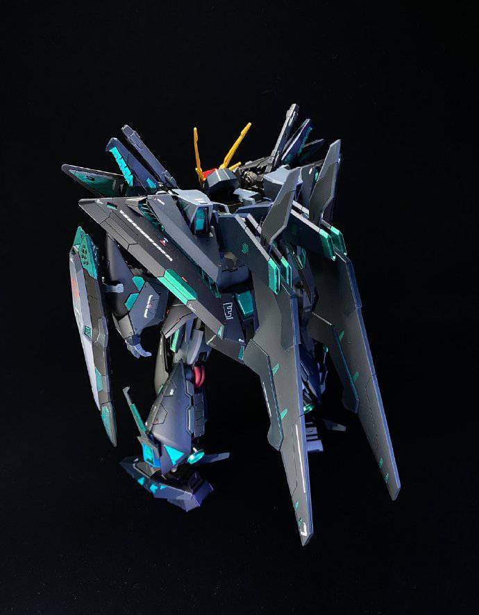 加灯改造,报丧女妖配色柯西高达模型