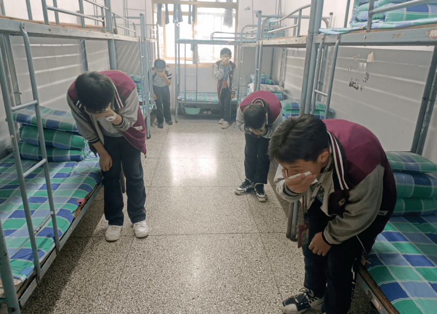 我区各校开展防灾减灾主题教育活动