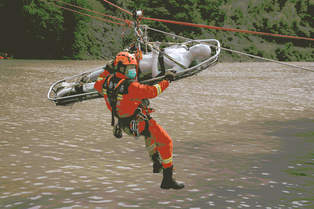 中国消防救援首次招飞面向贵州