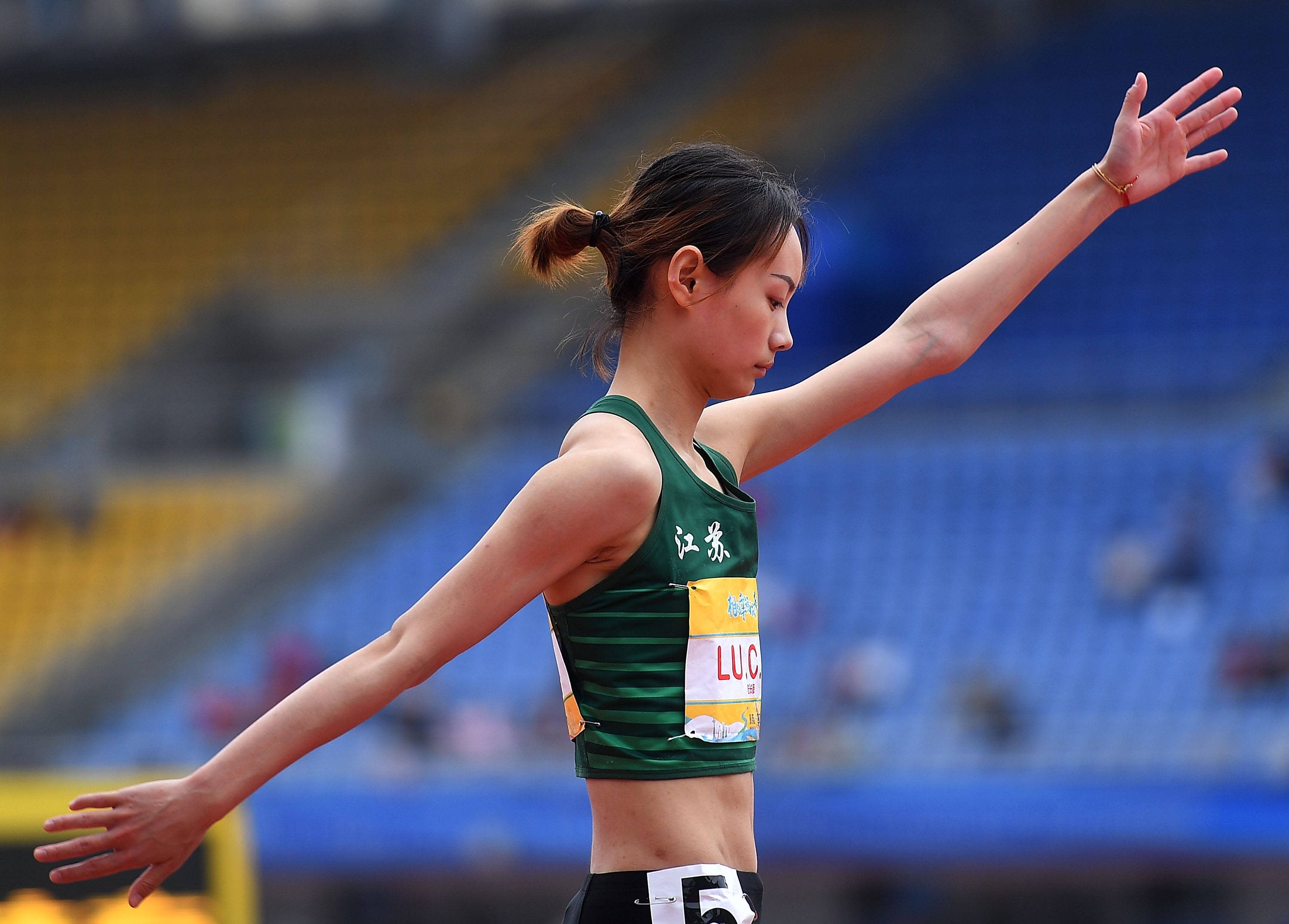 田径——"相约幸福成都"田径邀请赛:女子400米栏预赛赛况