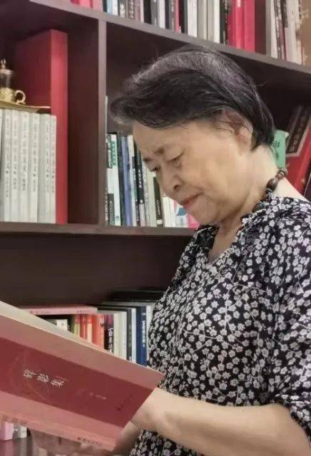 厚蓉李秀芳把酒话桑麻一误事的羞涩心香文艺