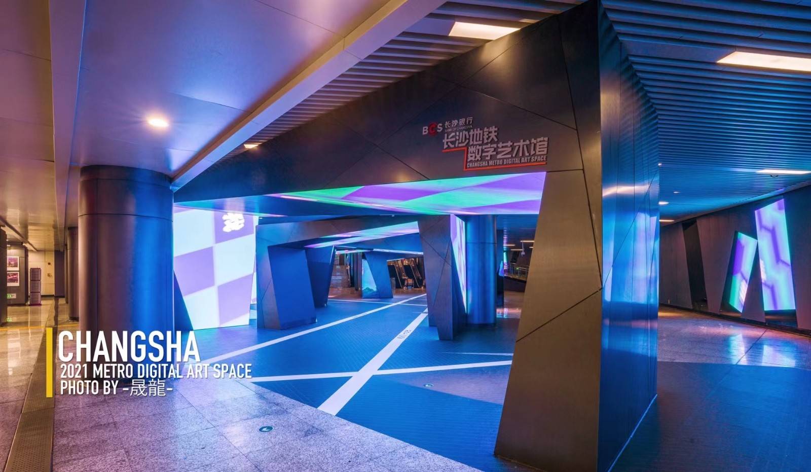 李少波地铁公共艺术应该予人以温暖和鼓励