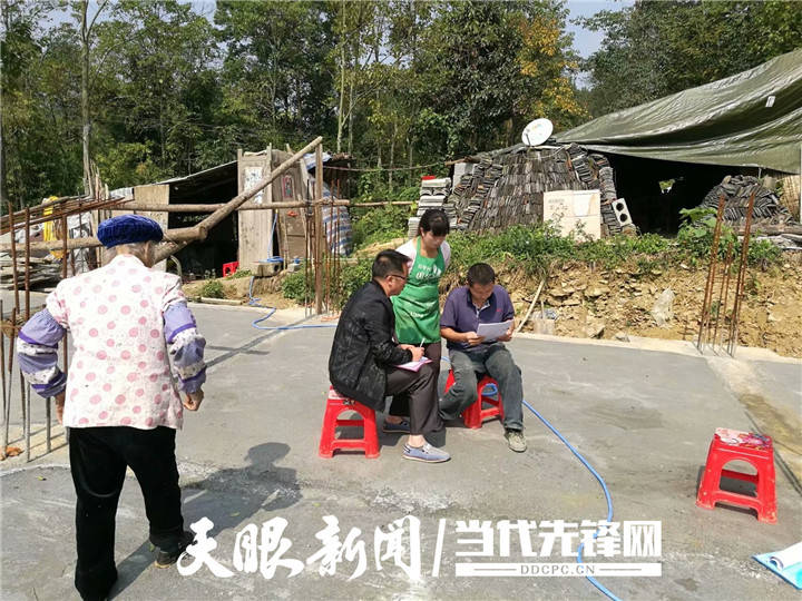 2017年脱贫标准人均_脱贫攻坚图片(3)