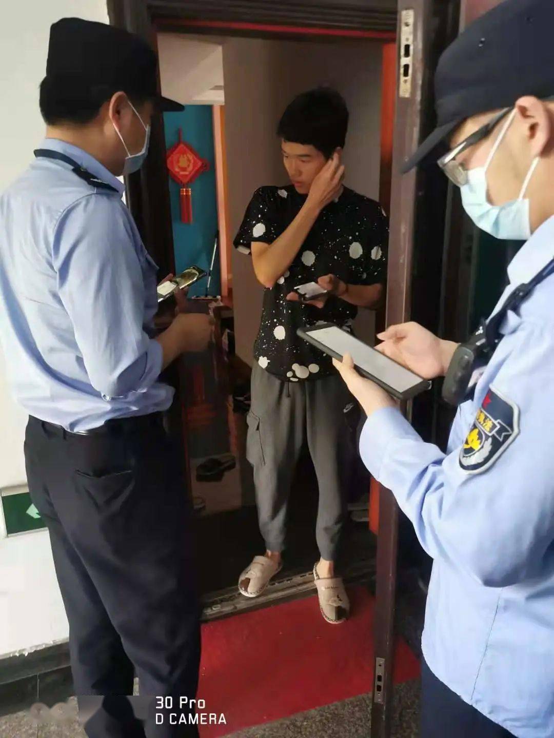 当心小区周围这些建筑，有一个房子就不能买，亏大发了！