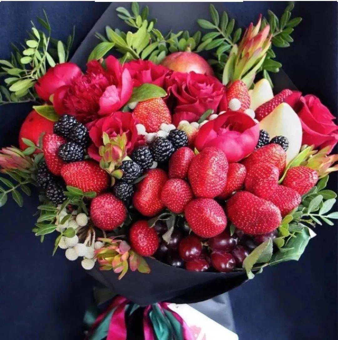 520就要到了,可以亲手diy一捧蔬果花束送给她!哈哈_水果