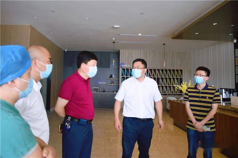 闽侯县领导赴上街检查疫情防控工作