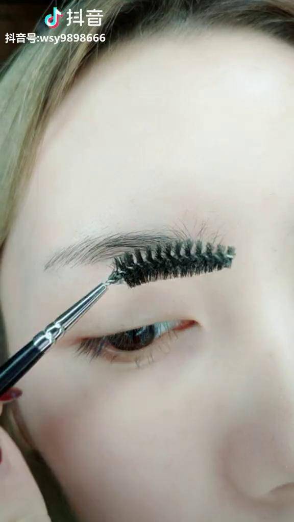 简单秀气小圆弧眉型画法技巧