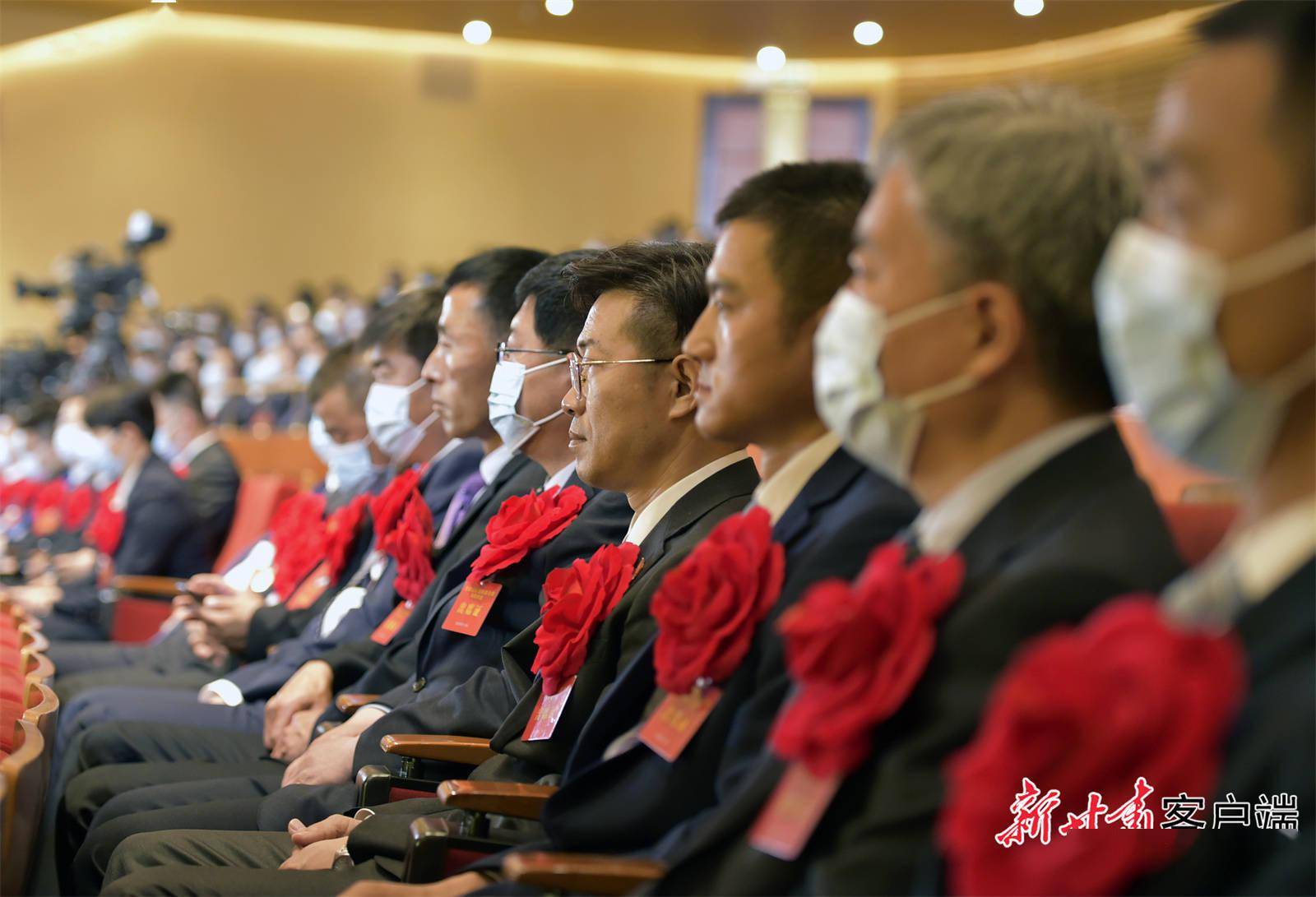 苦尽"甘"来,致敬扶贫英雄!——甘肃省脱贫攻坚总结表彰大会掠影