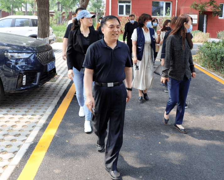 街道动态 | 区人大常委会党组成员,副主任刘振宝到观音寺街道进行调研