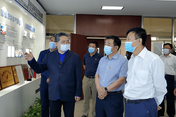 5月20日下午,省商务厅厅长宋彦麟来溪调研商务工作运行情况.