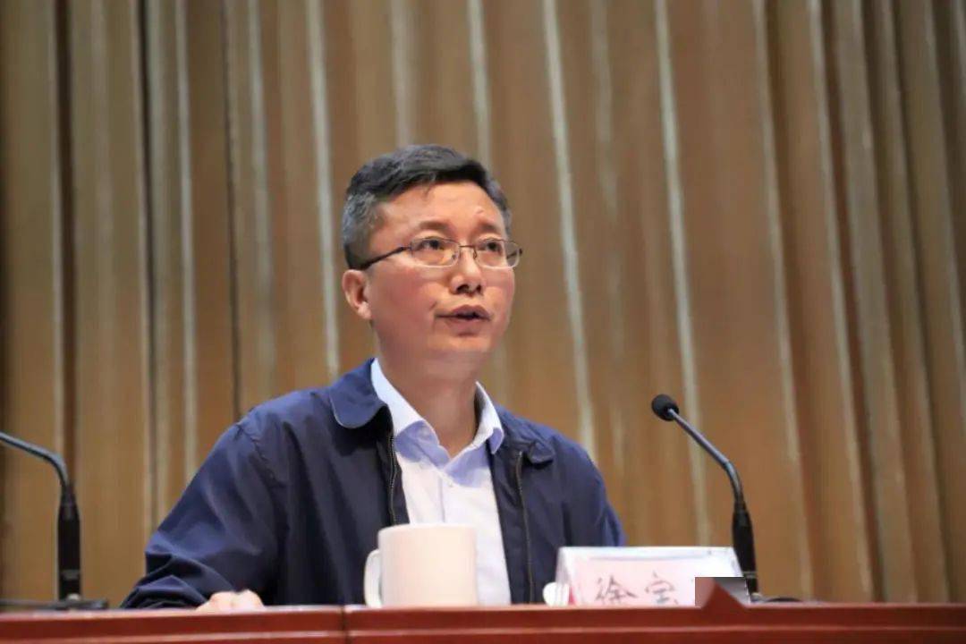 区商务局,区城管局,各街道办事处,湖南路管委会分管领导,区市场监管局