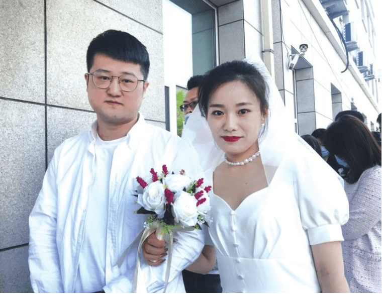 婚纱登记表_毕业生登记表(2)