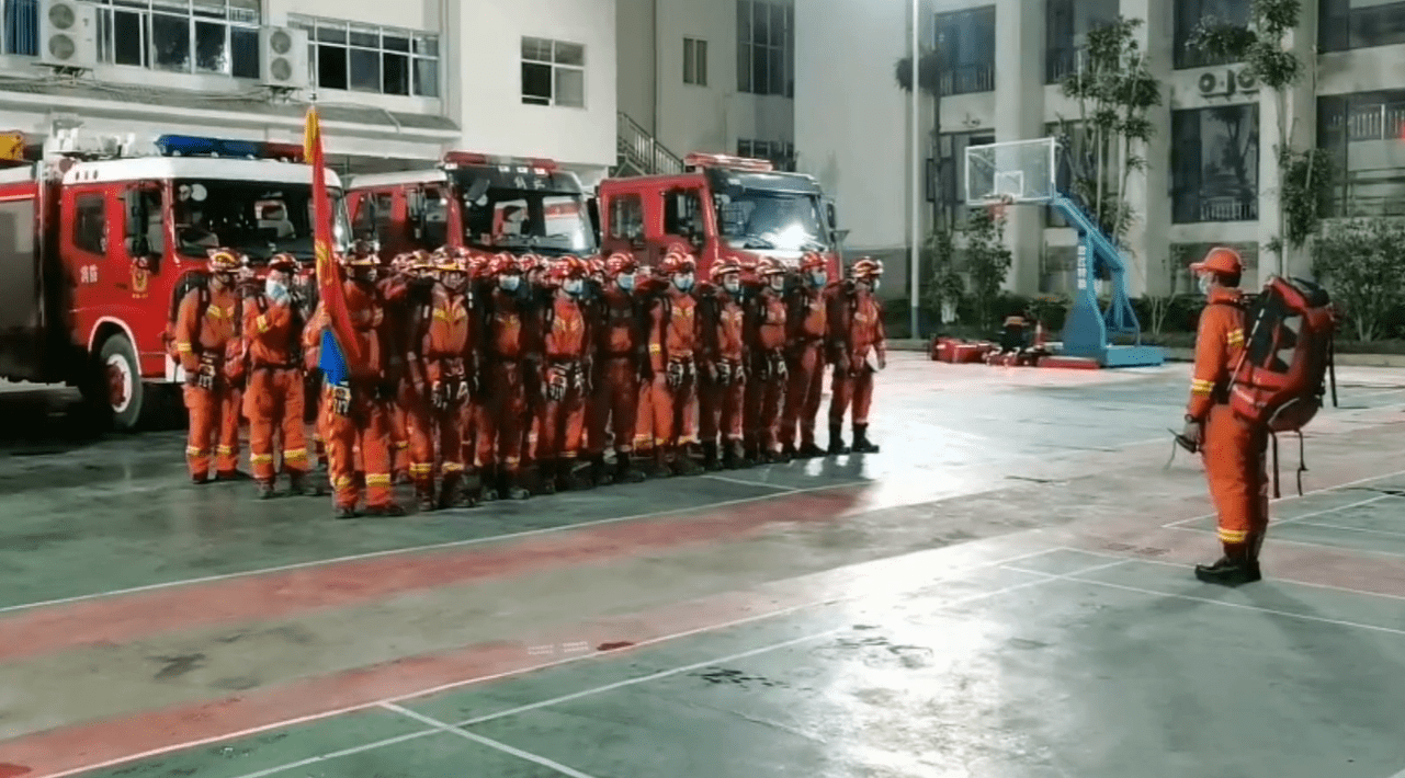 怎么成为消防救援人员 e13c3eeb653444e2bb74099d14936e89.png