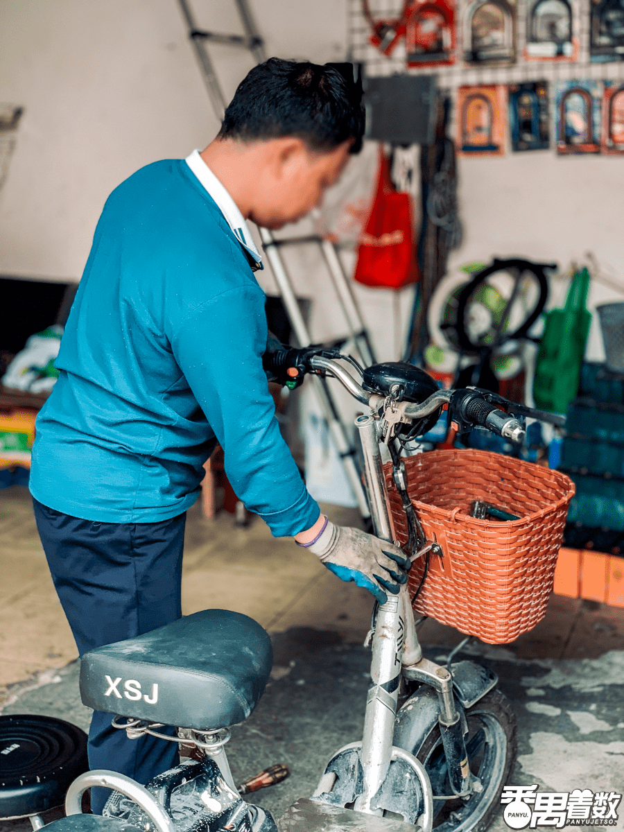 广州正在消失的修车师傅一门手艺见证了几代人的回忆