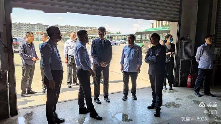 长治副市长稳步提升公交驾驶员福利待遇把520公交驾驶员关爱日作为