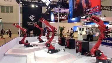 盛会|VLOG | 有温度又有鲜度！带你近距离感受AI盛会“黑科技”