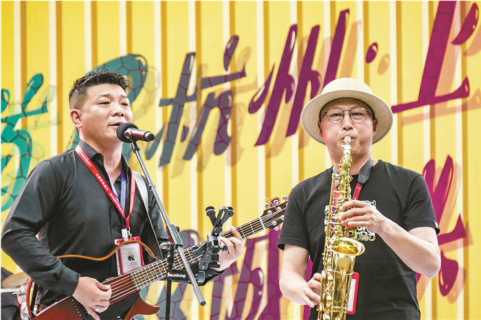 阿卡贝拉说唱表演 16bc64bec56a4eaa958f451cb8559ab5.jpeg