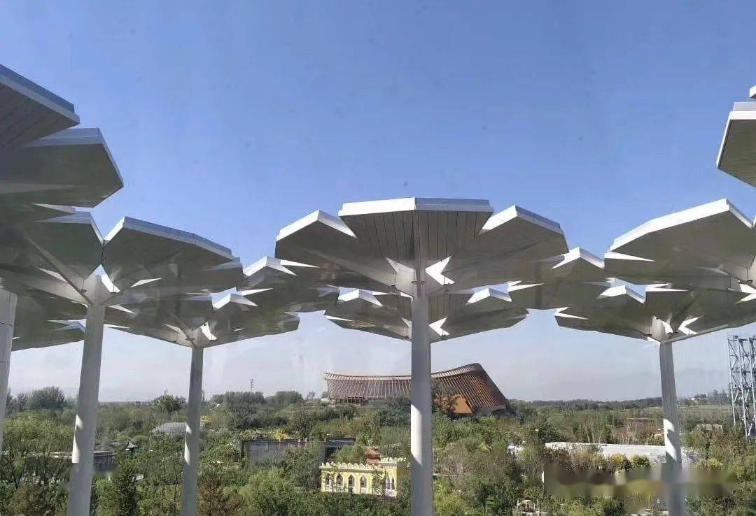 北京世园公园地址:延庆区百泉街17号公共交通:乘坐919路快车到司家营