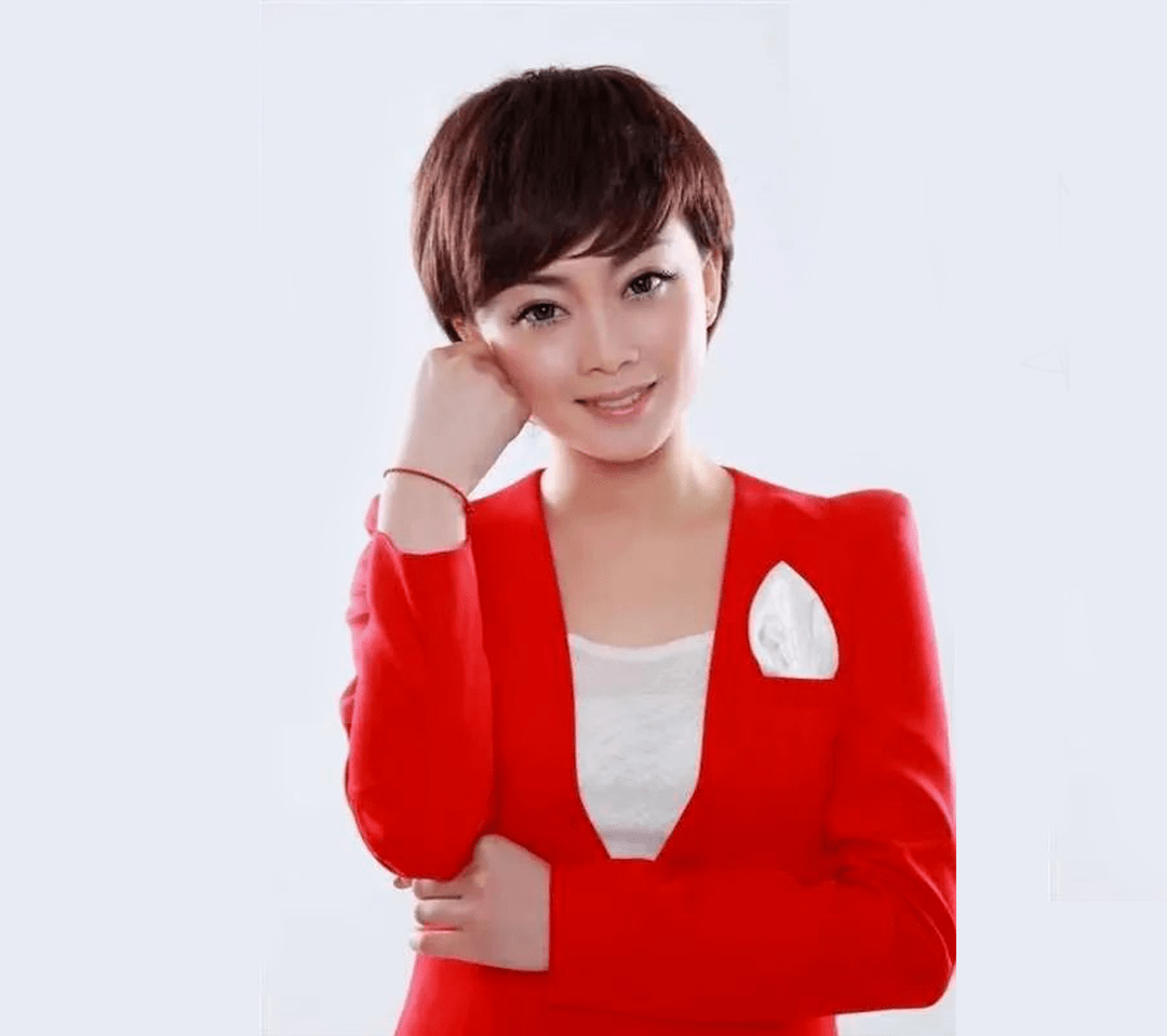 院长 内蒙古青联委员)★★ ★ ★★甩掉"贫油"帽讲述人 郭铭慧(中央