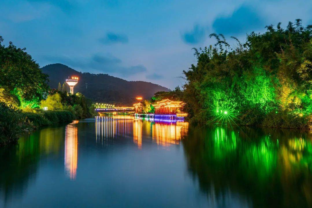 绝美夜景新兴这五光十色的芦溪芳甸你还没来过