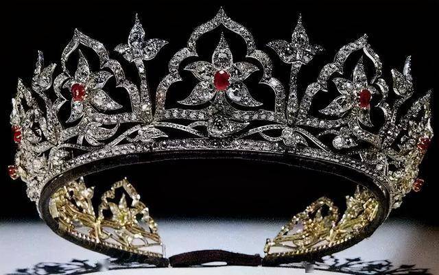 欧洲宫廷王室王冠图片